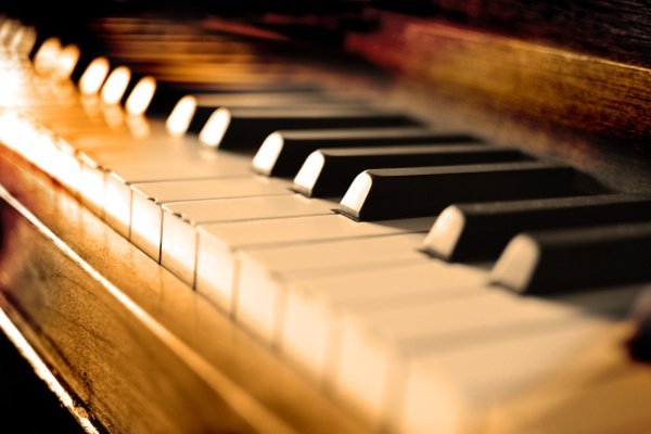 music_piano_keys_97682624-1 music_piano_keys_97682624-1