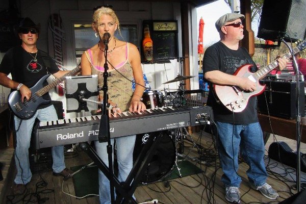 band_lauren_glick_and_the_moodswingers-2 band_lauren_glick_and_the_moodswingers-2