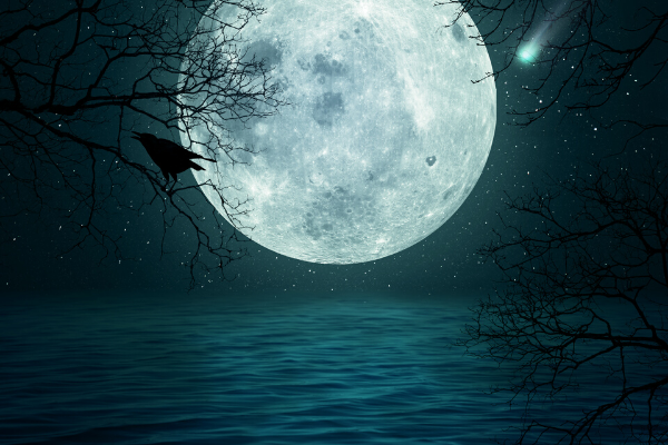 haunted-full-moon-over-water-4