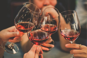 wine-glasses-cheers-7
