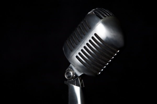 karaoke_microphone_black_background-2